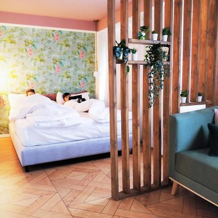 1000Nights Urban Garden Apartment Tel Aviv Exterior foto